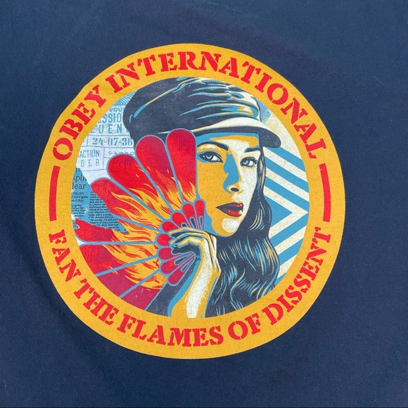 Obey 2 Sided Navy Color Graphic T-Shirt Mens Small Size Tee Shirts Top - Picture 2 of 6